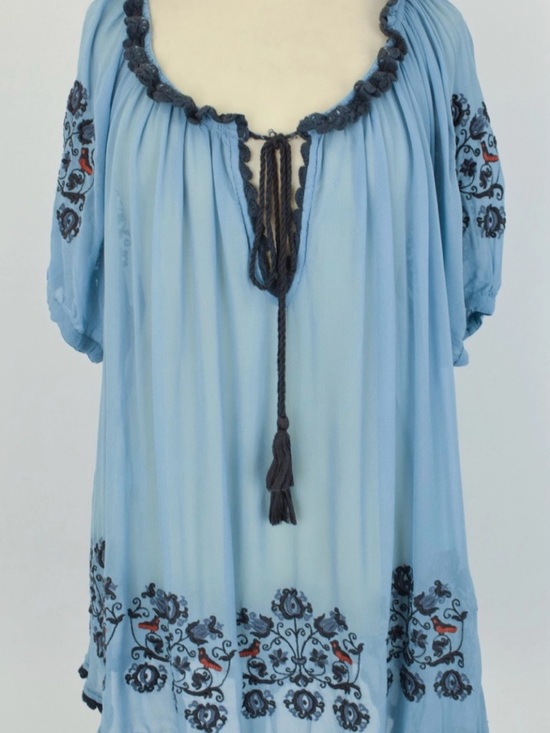 IVY JANE Tops - IVY JANE Blue Embroidered BOHO Peasant Tunic with Tassel Tie NWOT size XL
